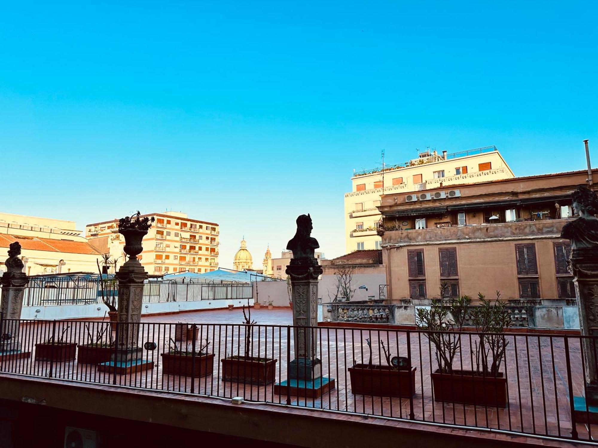 Appartamento A Un Passo Dal Massimo 2 Palermo Esterno foto