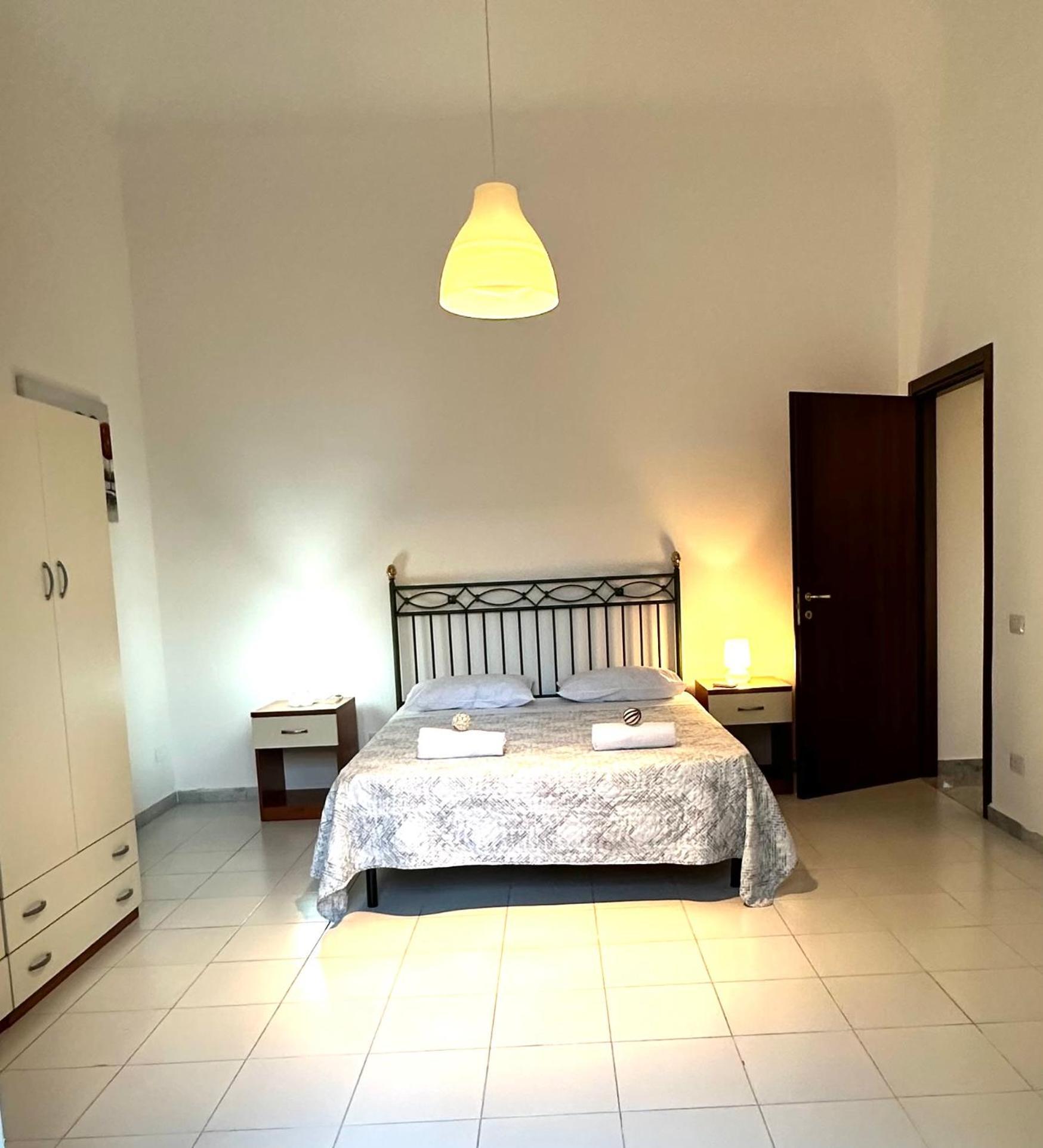 Appartamento A Un Passo Dal Massimo 2 Palermo Esterno foto